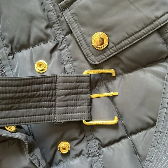 Burberry Brit Winter Navy Blue Puffer Coat With Gold Button - Picture 4 of 8